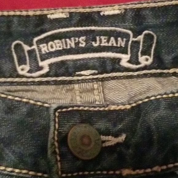 Robin's Jeans - Picture 2 of 4